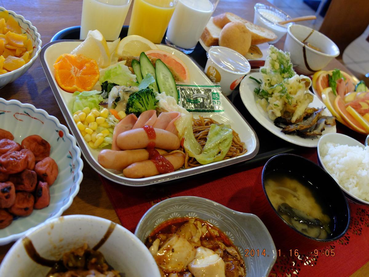 Hotel Crown Hills Katsuta Omotechoten Хитатинака Экстерьер фото